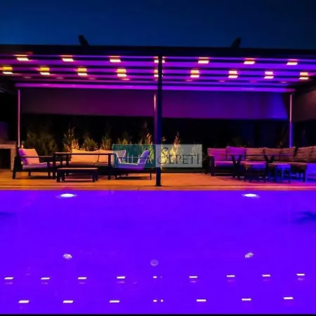 Neo Villa *